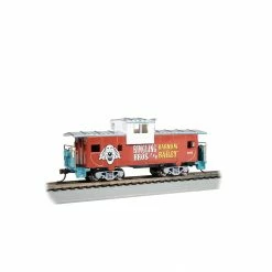 Bachmann Industries HO RINGLING BROS WIDE-VISION CABOOSE for Cabooses