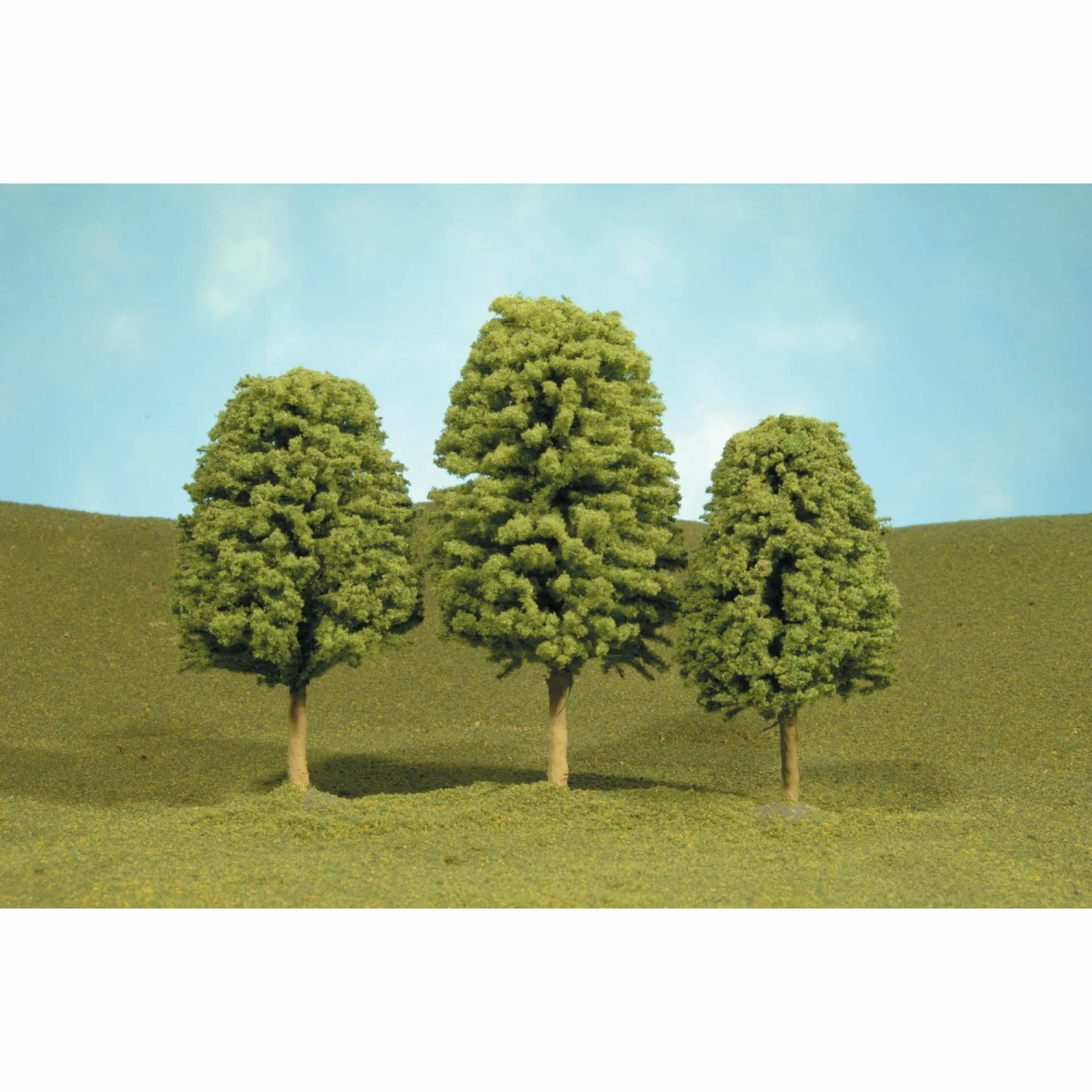 Bachmann Industries Scenescapes Deciduous Trees, 3-4" (3) for Scenery 1 Bachmann Industries Scenescapes Deciduous Trees, 3-4" (3) for Scenery