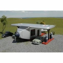 Bachmann Industries HO Roadside U.S.A.™ Airplane Gas Station for Buildings