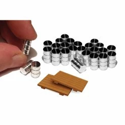 Bachmann Industries HO Oil Drums with 2 Pallets (24) for Scenery & Accessories