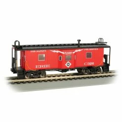 Bachmann Industries HO Bay Window Caboose w Roof Walk ERIE for Freight Cars